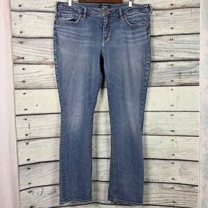 Silver Jeans Suki Straight Light Wash Plus 18W L32